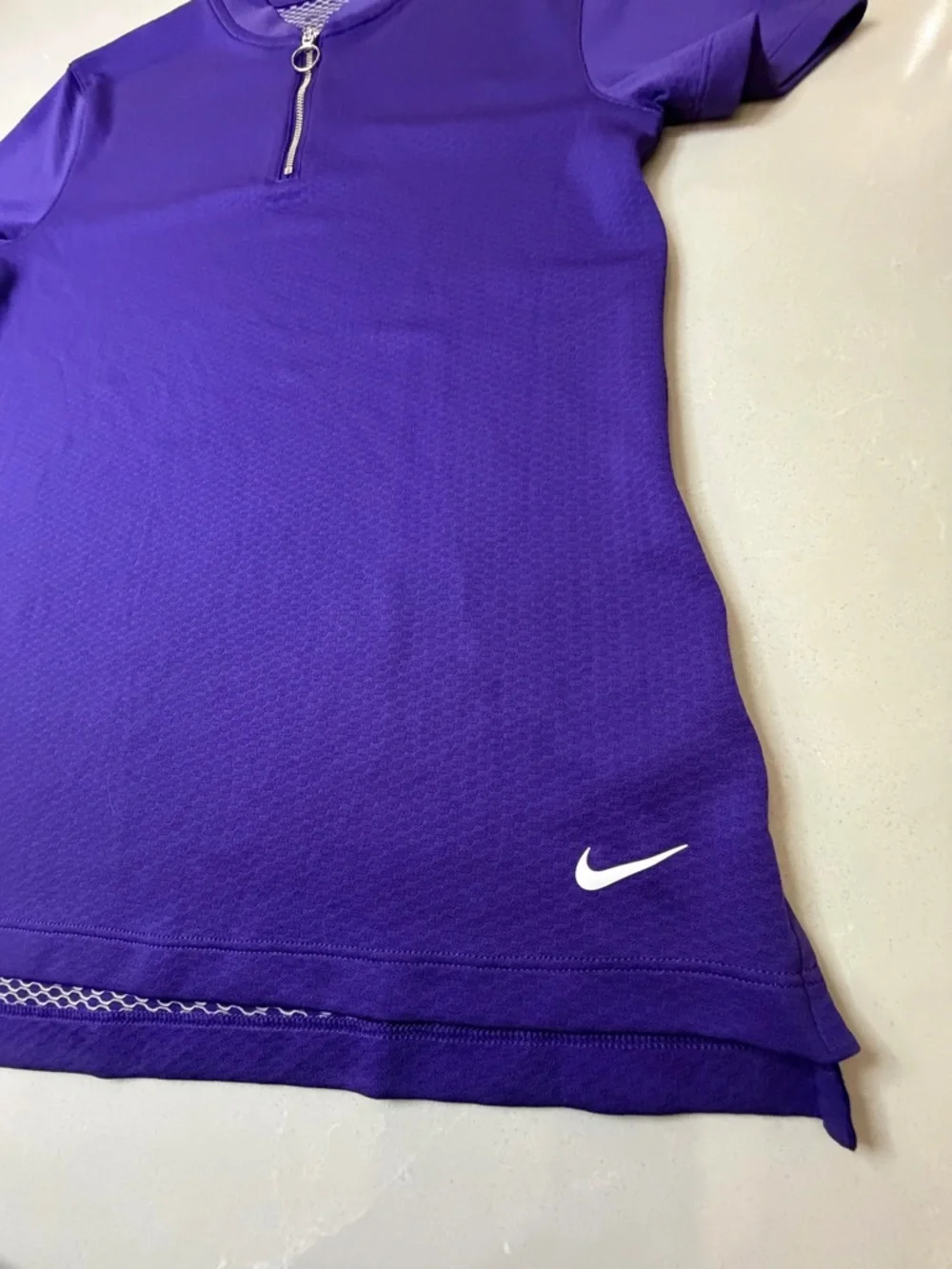Nike Women’s Dri-Fit Fairway Blade Golf Purple Short-Sleeve Zip Mock Neck Top, S